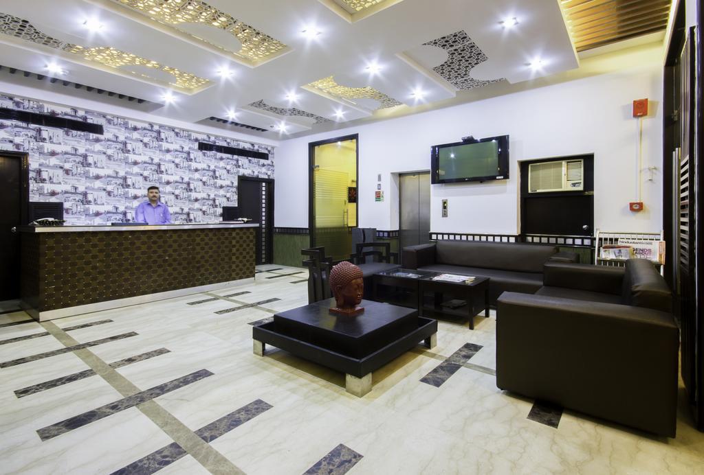 Hotel Bizzotel Γκουργκάον Εξωτερικό φωτογραφία