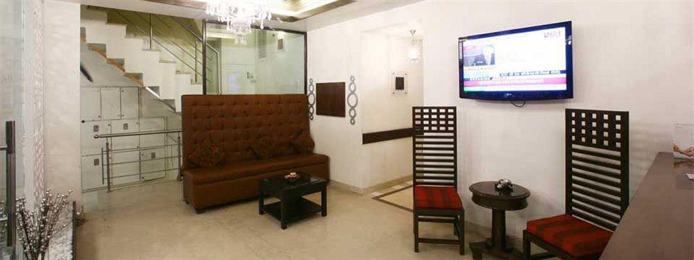 Hotel Bizzotel Γκουργκάον Εξωτερικό φωτογραφία